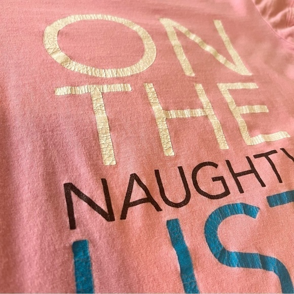 Vintage AMERICAN EAGLE Pink “On the Naughty List” S Baby Tee Y2K Short Sleeve - Picture 5 of 11